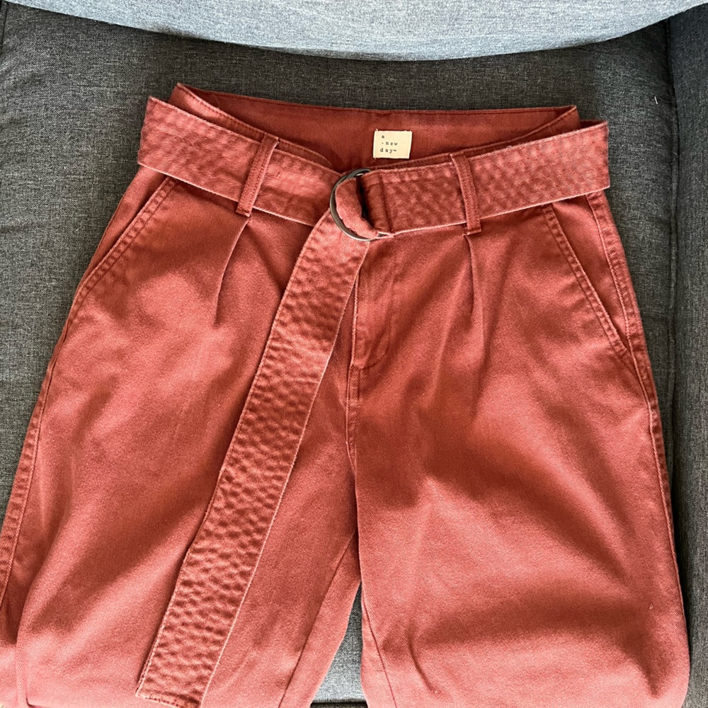 High waisted tapered pants
